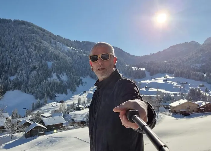 Snow+surf 3* Lauenen