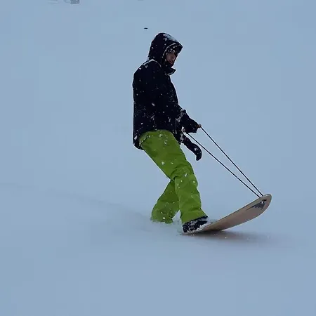 Alojamento de Acomodação e Pequeno-almoço Snow+surf 3*