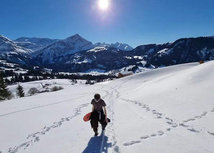 Snow+surf فندق مبيت وإفطار