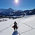 Snow+surf Couette-café