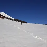 Snow+surf 3* Lauenen